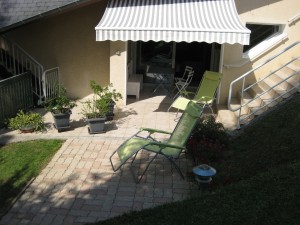 photo de la terrasse du meublé le Labrit